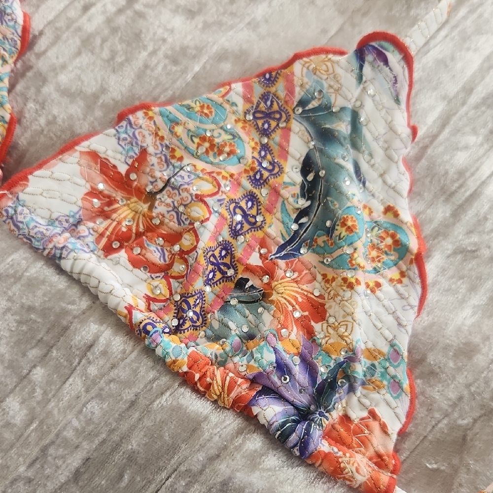 Luli Fama Merenguito Coral & White Paisley Triangle Bikini Top - Picture 2 of 6
